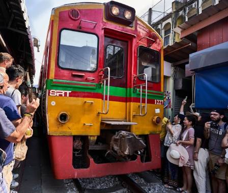 Embarking on a Thai Train Adventure: Exploring the Best Rail Journeys