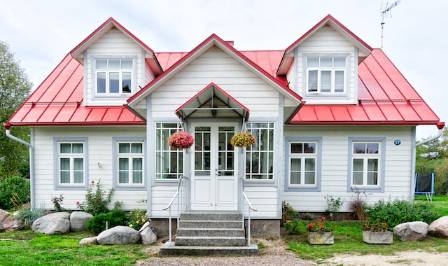 10 Exterior House Colors to Elevate Your Curb Appeal